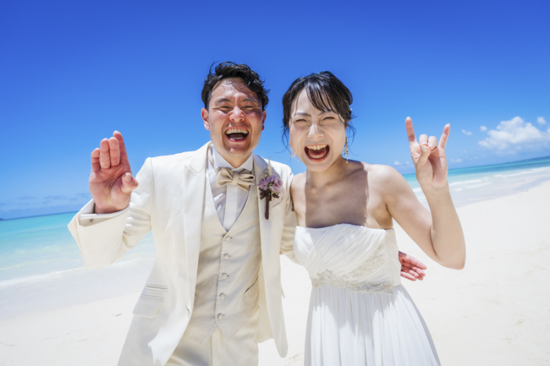 宮古島の青を感じるビーチ撮影