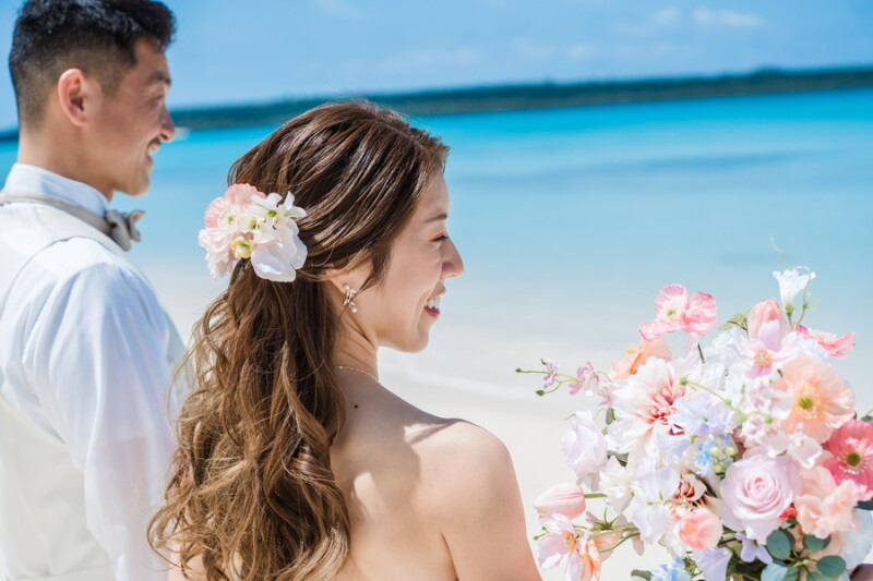 \おしゃれ花嫁さん必見♡/宮古島フォトウェディングにぴったりなダウンスタイル特集