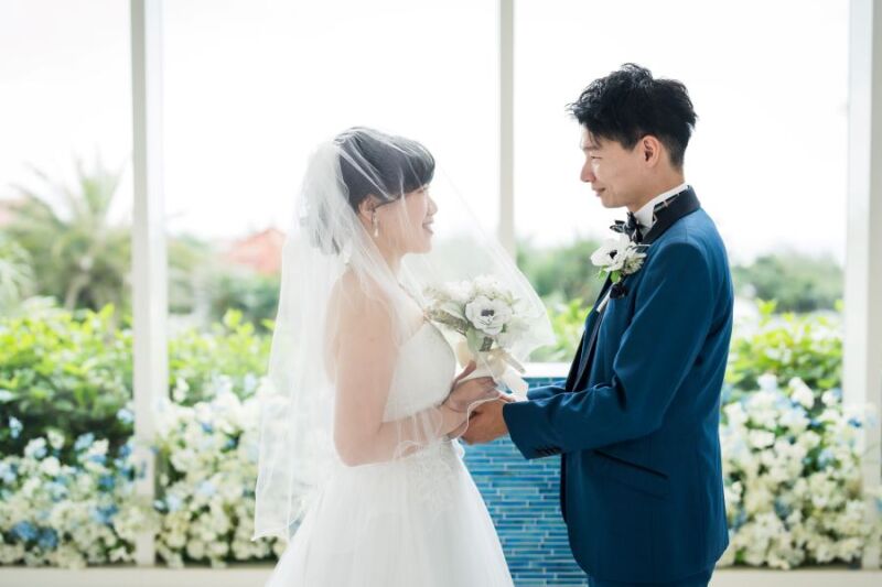 ベール越しの新婦様 = 美しい