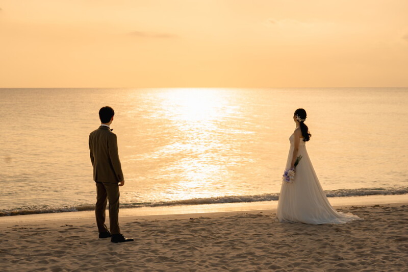 \ 一期一会のサンセットをあなたに♪ /宮古島で叶える夕暮れフォトウェディング♡
