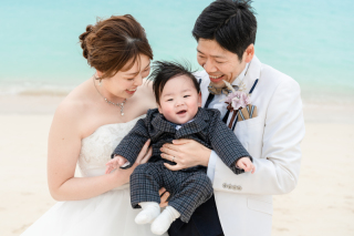 はじめての家族写真は宮古島で♡お子様と一緒に叶えるウエディングフォト*
