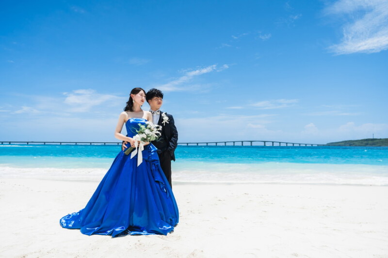 ＼ ガラッとイメチェン！ ／ 宮古島で楽しむお色直しフォトプラン♪