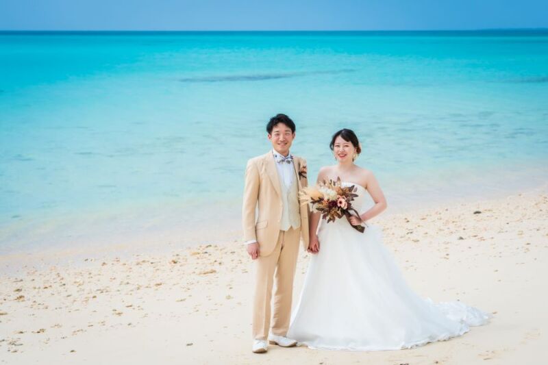 Aラインドレス in MIYAKO BEACH