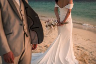 マーメイドドレスは、、宮古島でSHOW (^^)/