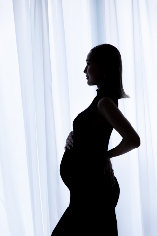 シンプルに美しく映すマタニティ撮影