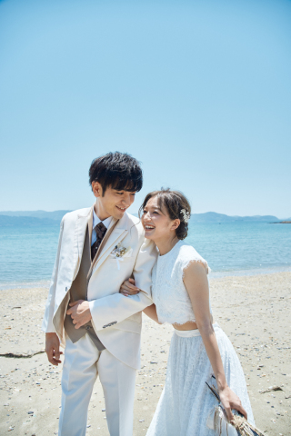 【オススメ】夏空の下、広がる海!マーブルビーチで叶えるウェディングフォト
