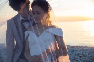 秋の海も素敵ですよ^^幻想的な雰囲気で撮るウェディングフォト☆