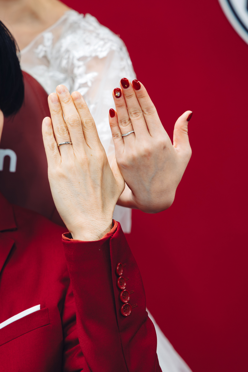 ネイルが映えるお手元ショット◎