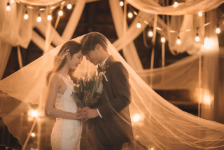 フォトジェニックなレンガ背景での撮影いかがでしょうか？？