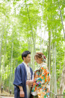 新緑の季節に和装での撮影はいかがですか。