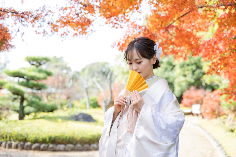 扇子を使ったポーズのご紹介