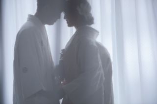 自然光が入るスタジオで