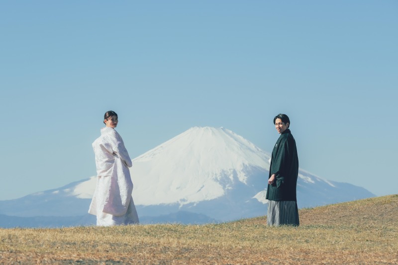 寒い時期なのでくっきり見える富士山×和装