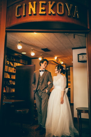 レトロ映画館　“CINEKOYA”