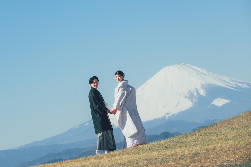 寒い時期なのでくっきり見える富士山×和装
