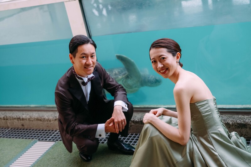 水族館で撮る幻想的なウェディングフォト