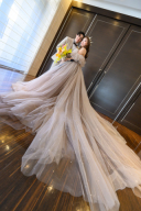 当館人気のシンプル×シフォン×オフショルドレスなど多数見学可