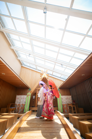 *+澄んだ空と力強い陽光+*【館内神殿】で全天候型の開放的なフォト♪