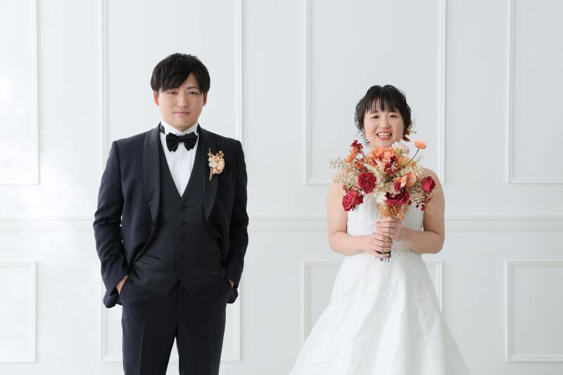 洋装でお二人らしいお写真を残しませんか？