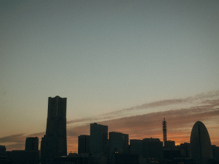 横浜・大桟橋、夕景