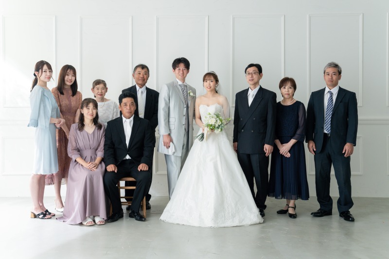 洋装ハウススタジオでの家族フォトのご紹介です！