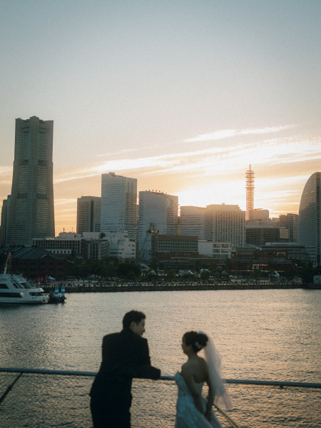 横浜・大桟橋、夕景