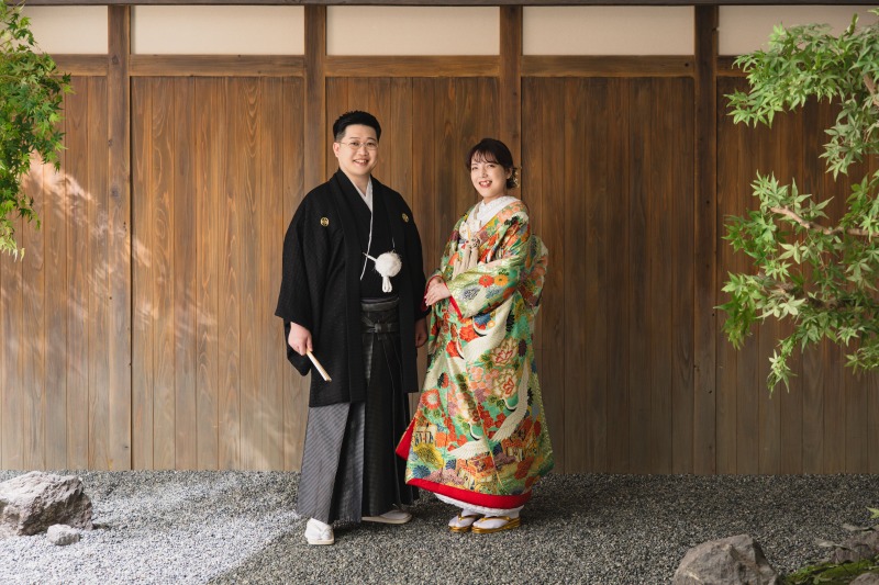 スタジオで和装も洋装もいかがでしょうか?