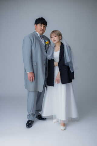 シンプルなスタジオで