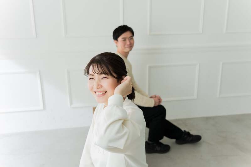 お二人の記念に!屋内庭園スタジオ&私服フォトの撮影を