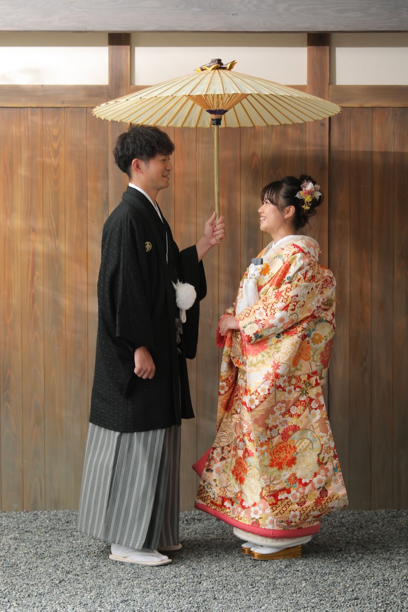 屋内庭園で季節感溢れたお写真を！