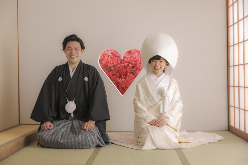 和装の雰囲気満載のお写真残しませんか？屋内庭園スタジオにて！