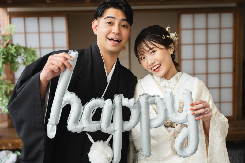 小物と一緒にお二人らしく！