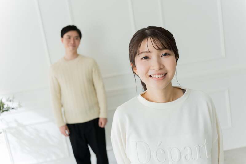 お二人の記念に!屋内庭園スタジオ&私服フォトの撮影を