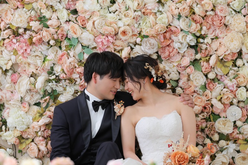 洋装でお二人らしいお写真を残しませんか？