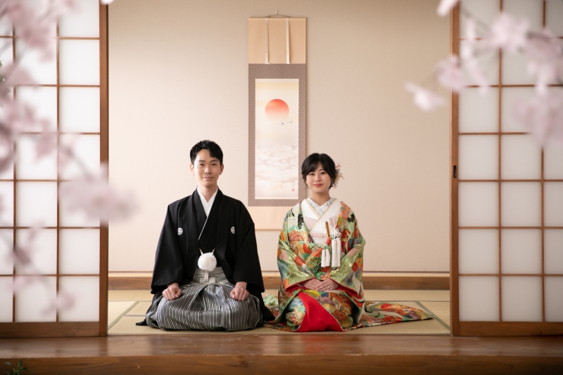 色打掛と白無垢の２着を着ちゃいませんか？