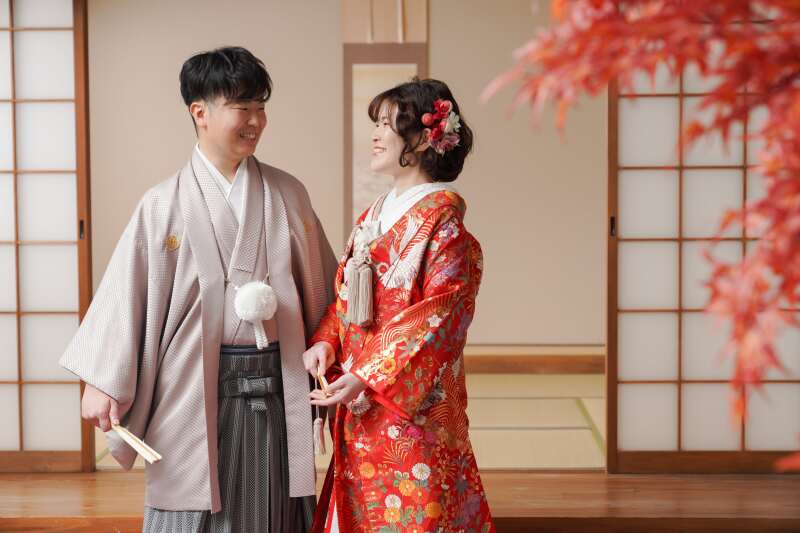 スタジオにて和装も洋装もしっかり残しませんか?