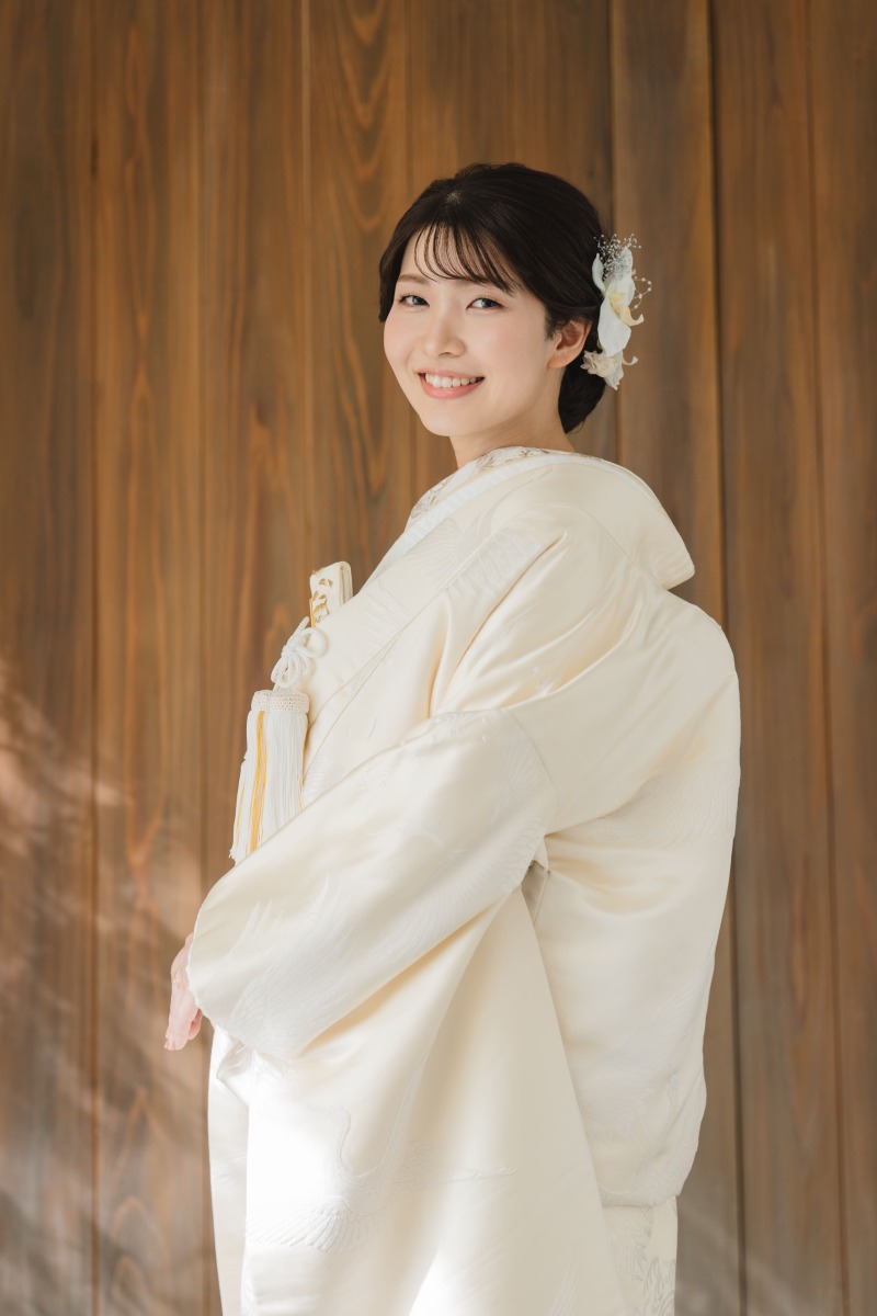 お二人の記念に!屋内庭園スタジオ&私服フォトの撮影を