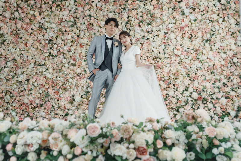 スタジオで緑やお花に囲まれて