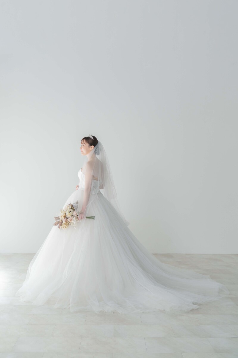 スタジオ撮影に最適のドレスラインとは？Aラインとプリンセスラインの魅力