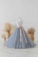 【ドレス紹介】大人可愛いブルーグレードレス