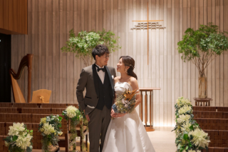 ナイトチャペルでの撮影も人気です!