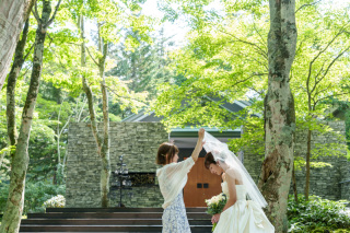 フォトウェディングのみのお客様必見!結婚式のようなショットを!