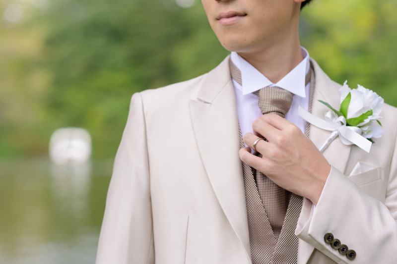 ドレスだけじゃない!タキシード姿もカッコよく残す前撮り