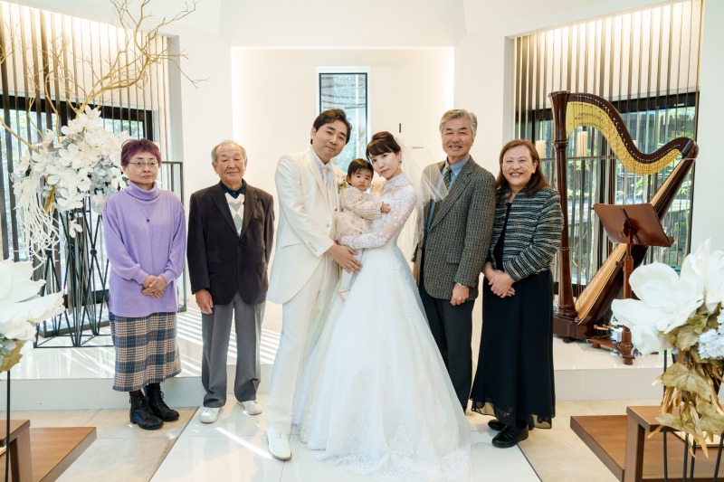 ご家族みんなの想い出に!チャペルフォトウェディング