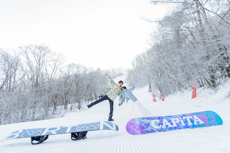 ゲレンデで全力スマイル!冬のプリンススキー場で前撮り