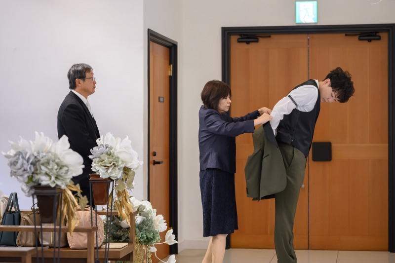 家族に見守られて ― 結婚という節目に選んだセレモニーフォト