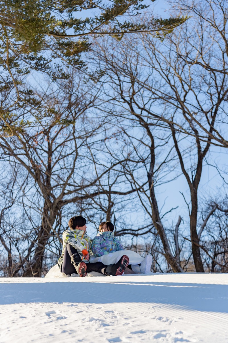 ゲレンデで全力スマイル!冬のプリンススキー場で前撮り