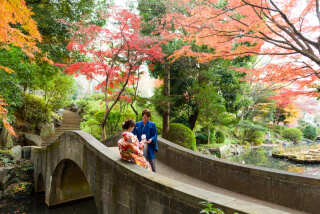 紅葉に包まれて