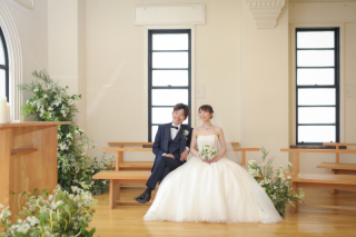 温もり溢れるチャペルでの撮影♪