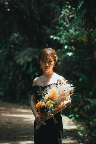 【ドレスチェンジ】人気のブラックドレスはいかが？